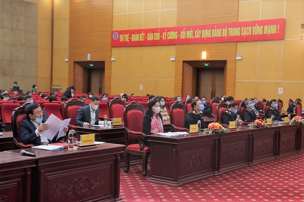 tong cuc hai quan ban hanh nhieu quyet dinh moi ve hoat dong kho ngoai quan